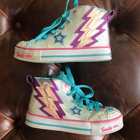 skechers lightning footwear